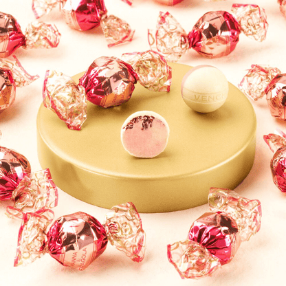 Venchi Strawberry & Cream Chocomousse in White Chocolate Pearls - 15PC (Overstock)
