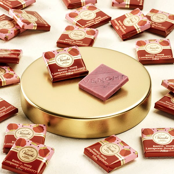 Venchi Bianco Lampone 31% White Chocolate with Raspberry & Nibs Napolitains